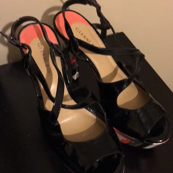 Shoes - Picture 4 of 4